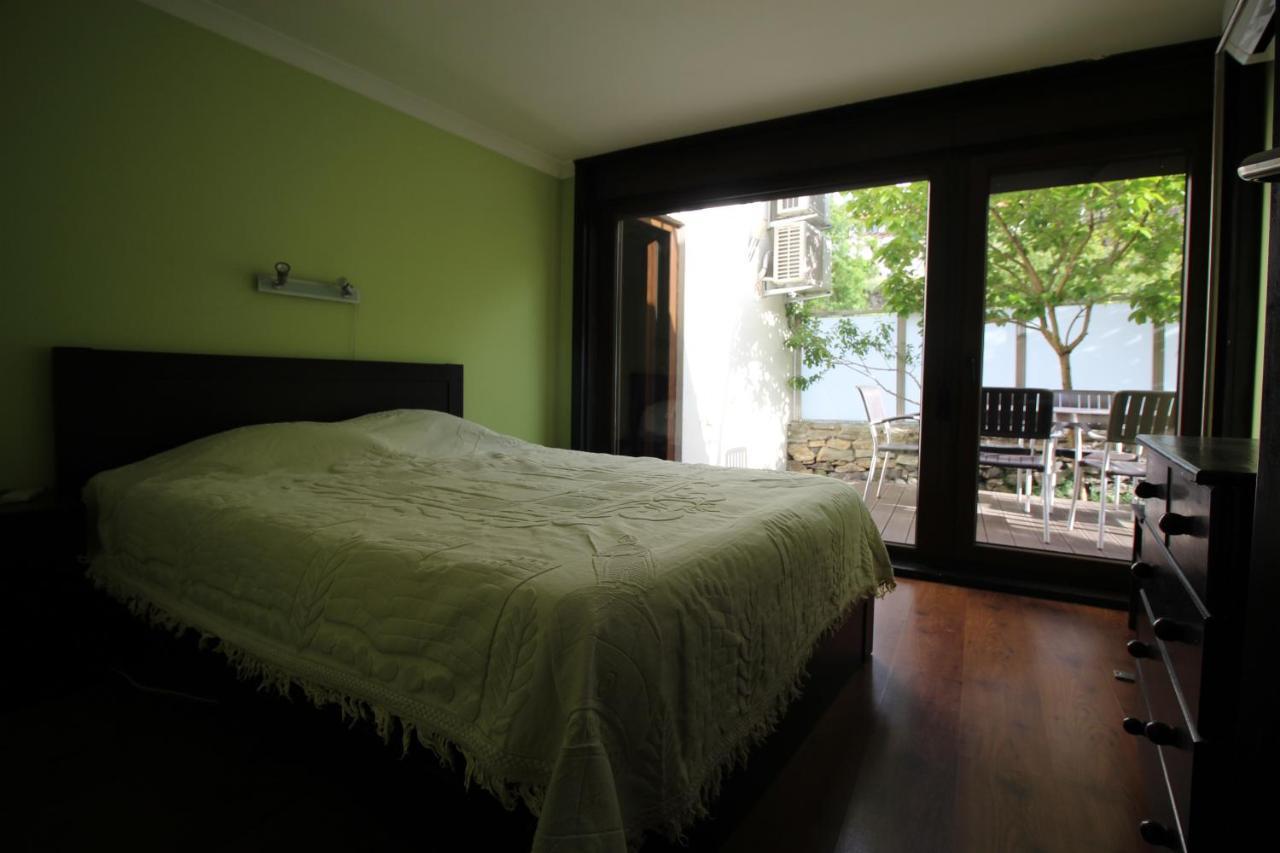 Casa Do Rio Fervenca Holiday home *